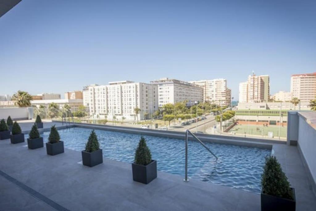 Torre D'arenas, Playa Victoria, Piscina Y Parking Cadis