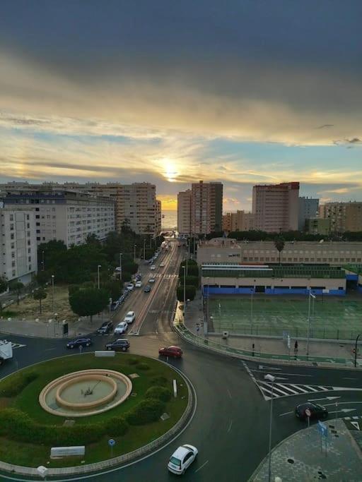 Apartament Torre D'arenas, Playa Victoria, Piscina Y Parking