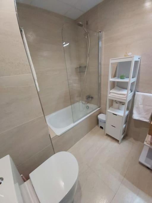 Torre D'arenas, Playa Victoria, Piscina Y Parking Apartment *